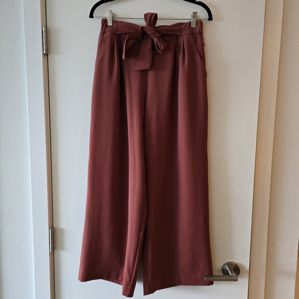 Lululemon Noir Pant